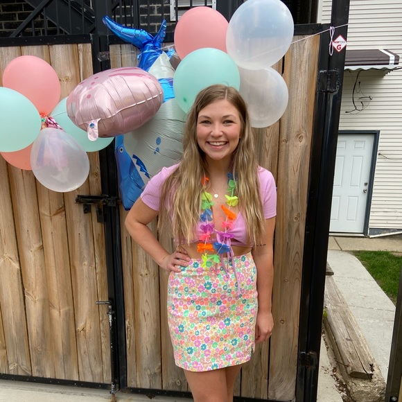 Meet your Posher, Cecelia - Picture 1 of 1